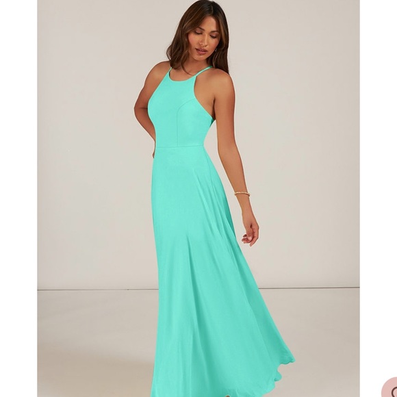 Backless gown - Picture 3 of 12